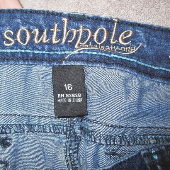 Southpole JEAN Shorts Size 16 LOGO Embroidered BERMUDA Denim STUDS Y2K 90s - Picture 4 of 8